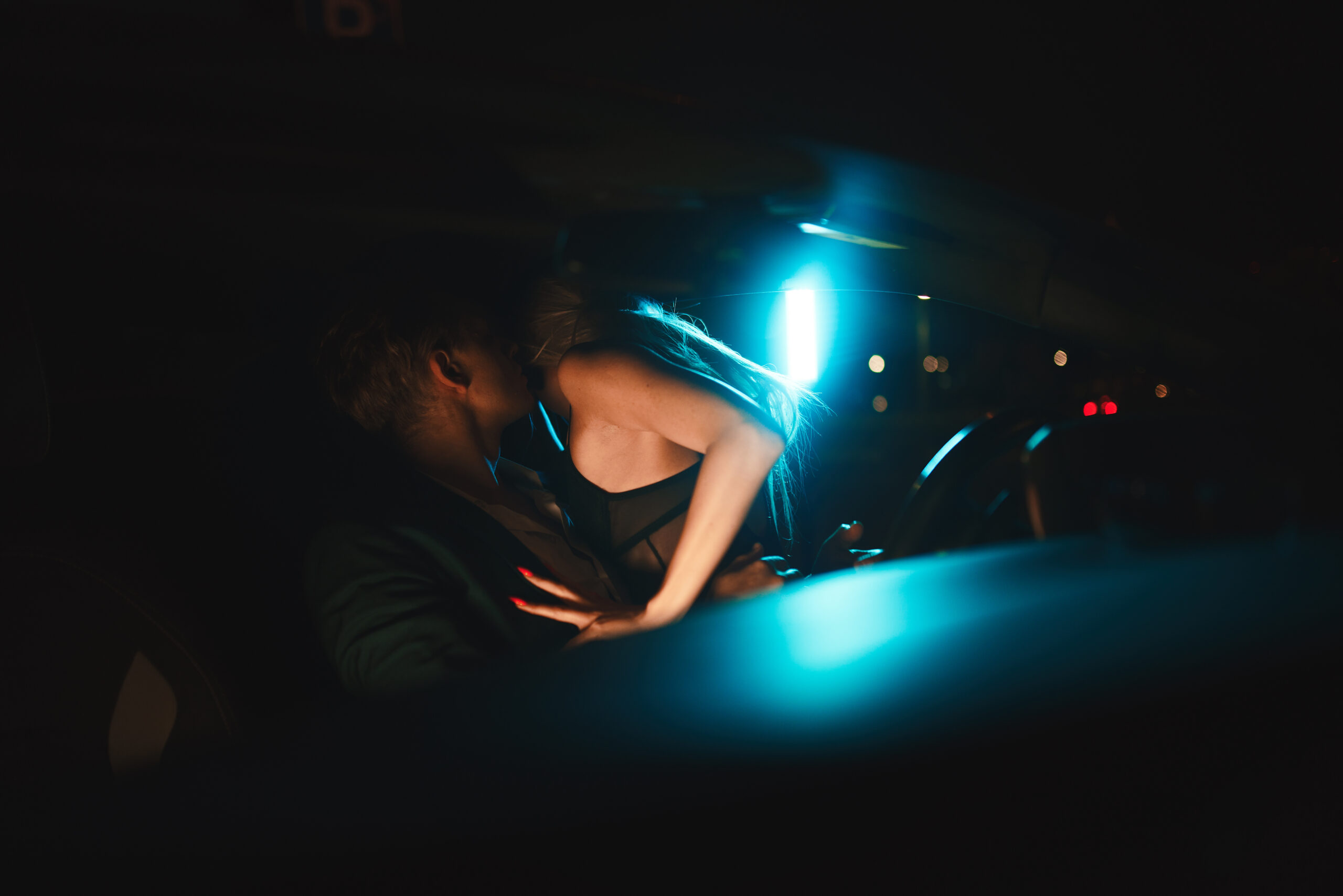Il Fenomeno del Car Sex e le Coppie Scambiste